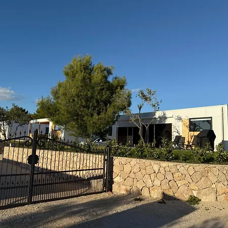 Vakantiehuis Twins 16 - *