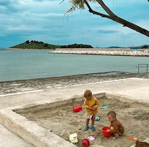 Vakantiehuis Twins 16 - *