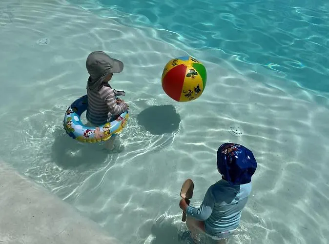 Twins 16 - Vakantiehuis